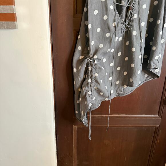 TALIA BENSON | Gray Polka Dot Linen Asymmetrical Lace up Neckline Tank | Medium - Picture 6 of 9
